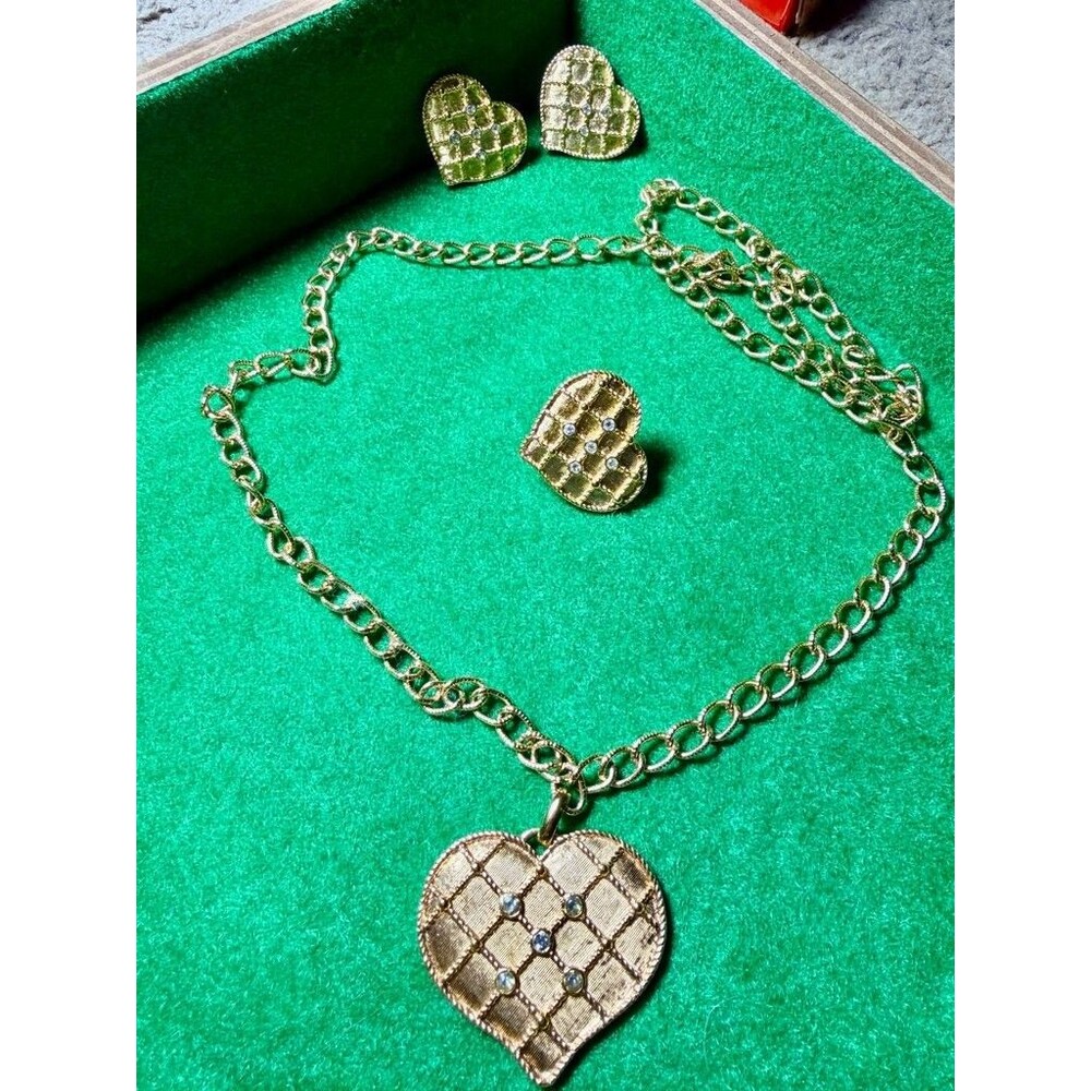 Vintage Gold-Tone Heart Earrings and Necklace Set